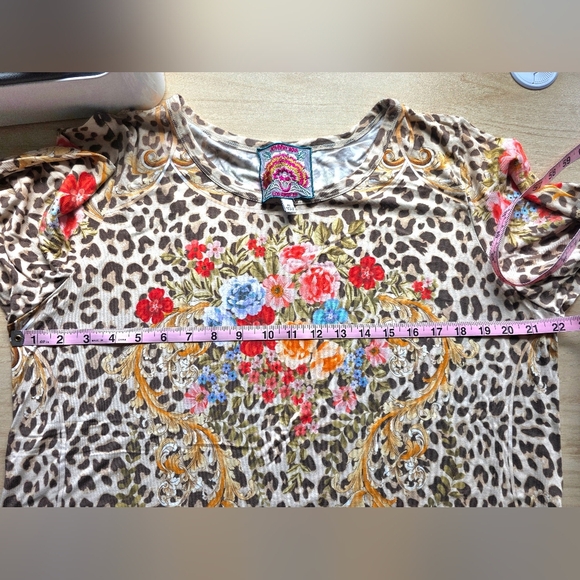 Johnny Was Cheetah Puff Sleeve Top, Size XL - Picture 11 of 11